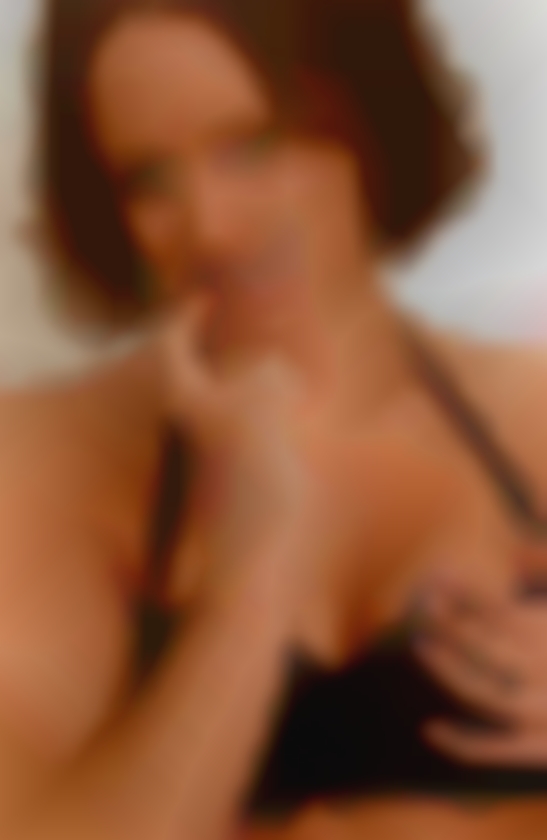 Open minded to having club fun with a couple in Memphis TN.